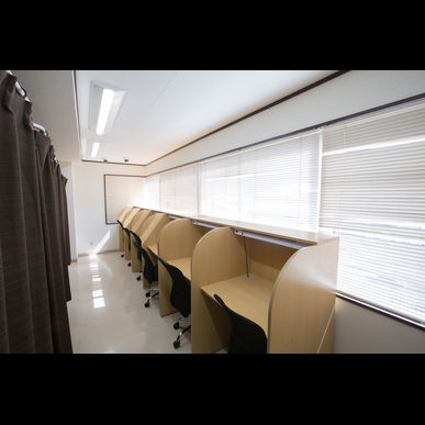 立川駅徒歩４分の有料自習室 図書館で勉強できない方に